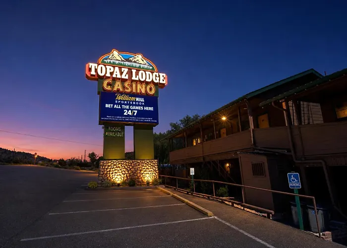 Topaz Lodge
