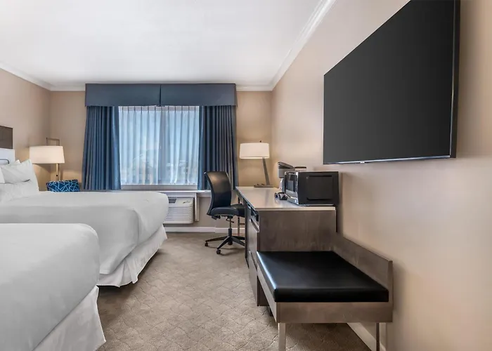 Best Western Plus Columbia River Hotel