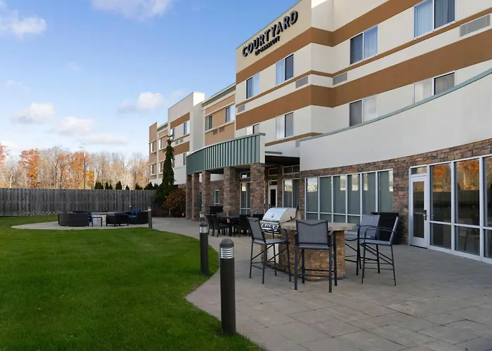 Courtyard By Marriott Elmira Horseheads