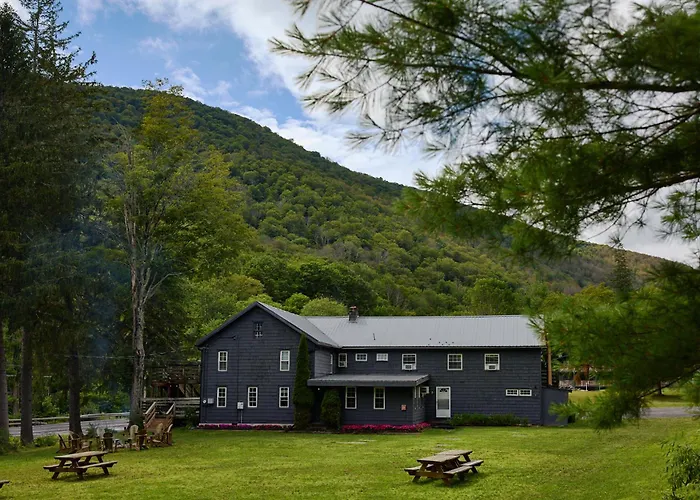 Catskill Seasons Inn