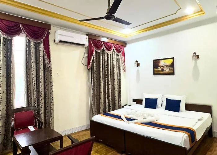 Ymca Seacom Inn