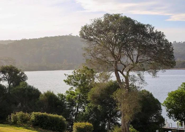 Gipsy Point Lakeside