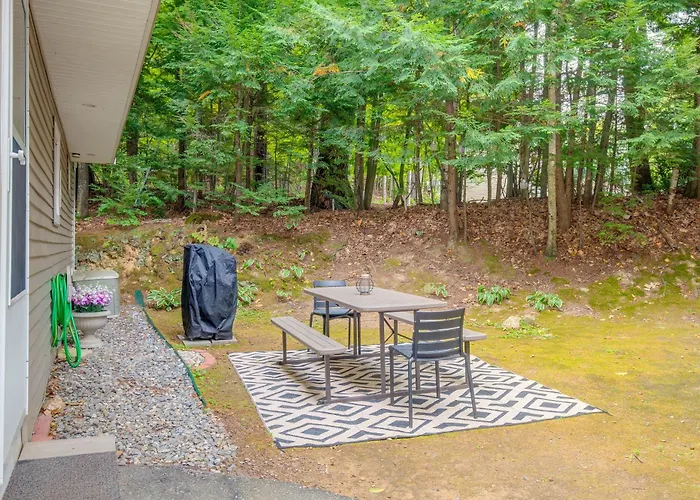 Laconia Home W/ Beach - 1/2 Mi To Weirs Beach