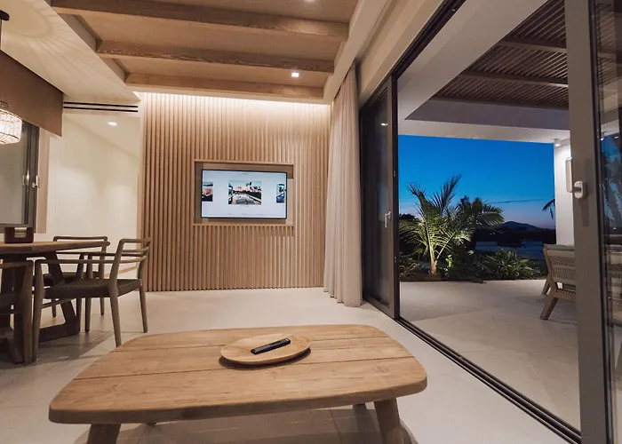Taf Beach Villas With Tesla Car And Heated Pool