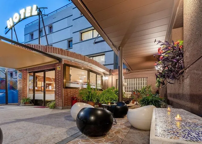 Hotel Canada By Dynamic Hotels