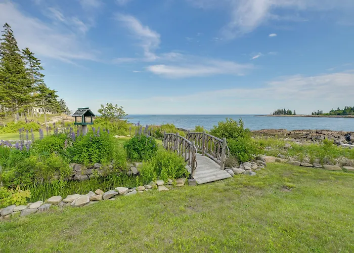 Waterfront Prospect Harbor Cottage: Yard, Fire Pit