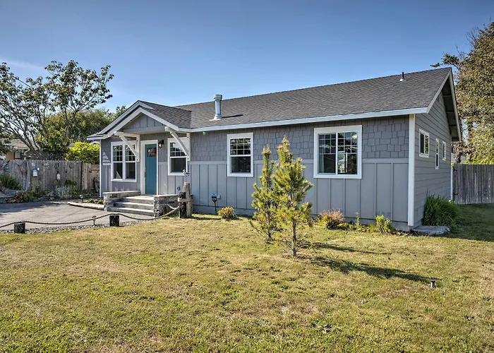 Coastal Getaway By Pebble Beach & Redwoods!