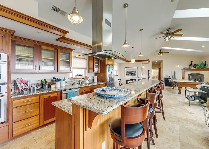 Crescent City Getaway W/ Panoramic Ocean Views!