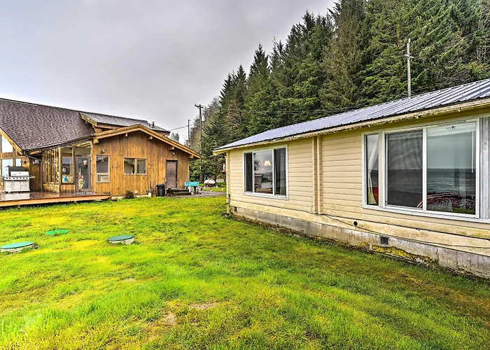 Waterfront Sekiu Escape - 9 Mi To Neah Bay!