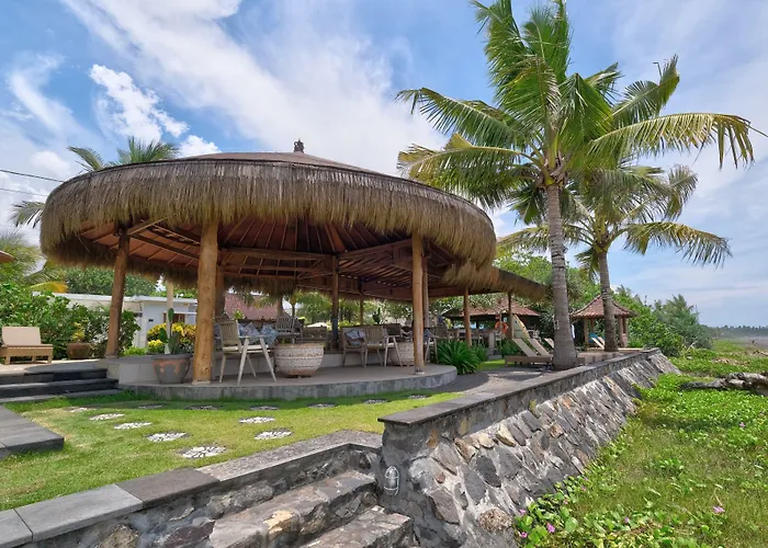 Wide Sands Beach Retreat