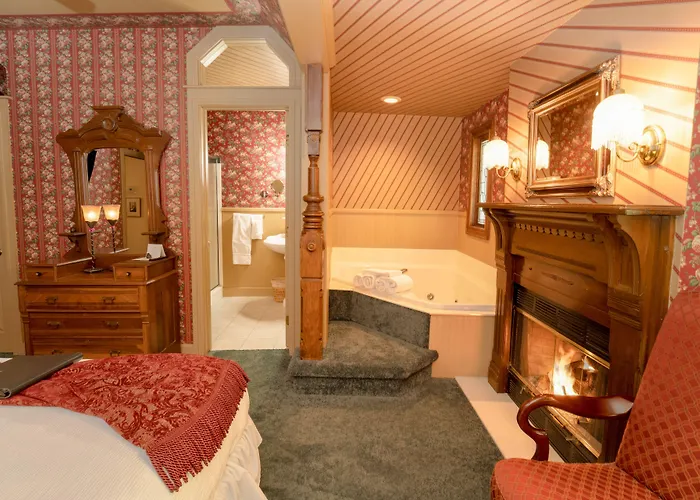 Yelton Manor Bed And Breakfast