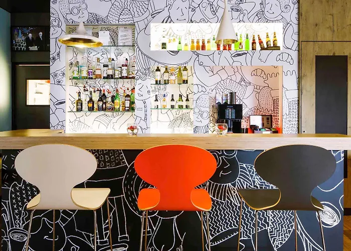 ibis Versailles Château