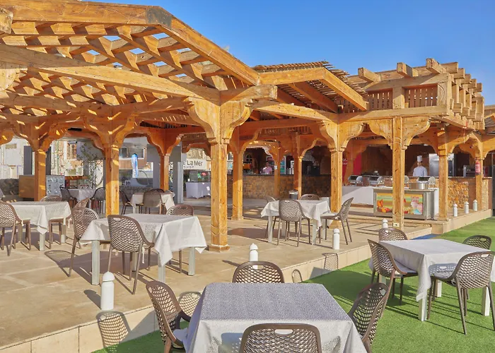 Naama Waves Hotel