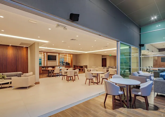 Holiday Inn - Quito Airport By Ihg