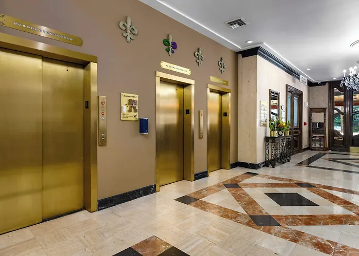 Club Wyndham Avenue Plaza