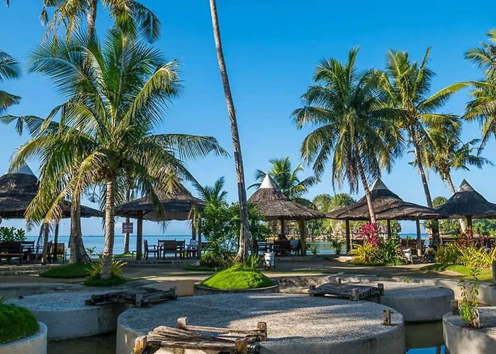 Caluwayan Palm Island Resort & Restaurant