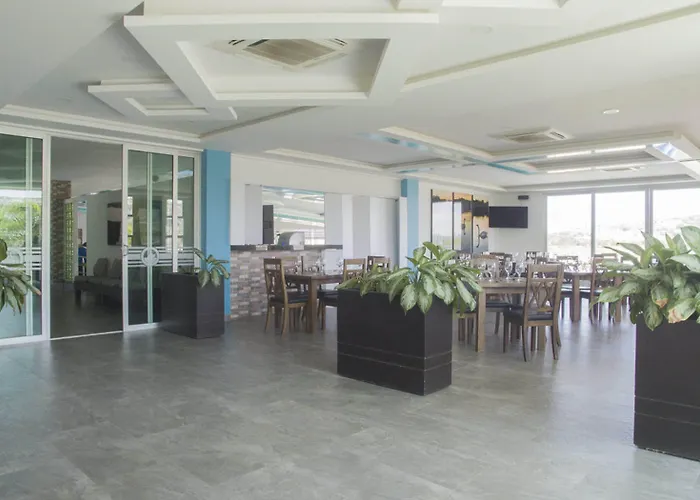 Hotel Campestre El Cisne