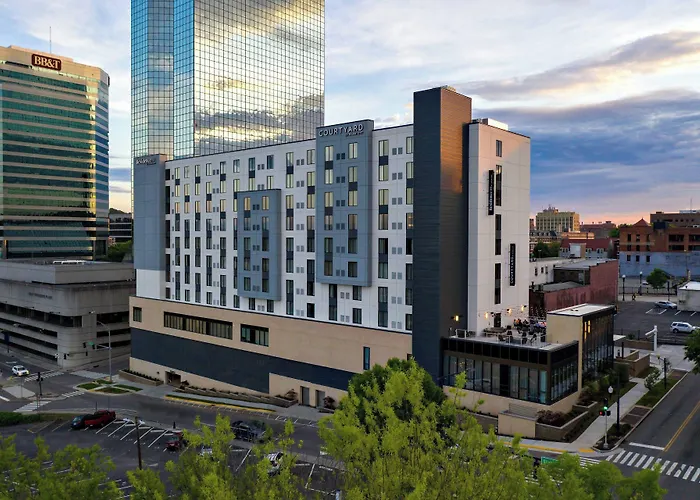 Courtyard By Marriott Knoxville Downtown