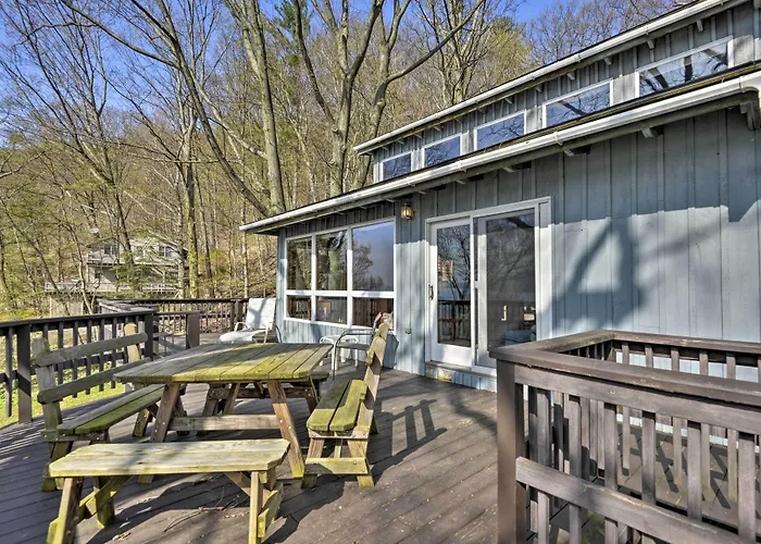 Skaneateles Lake Home: Water Views & Private Beach