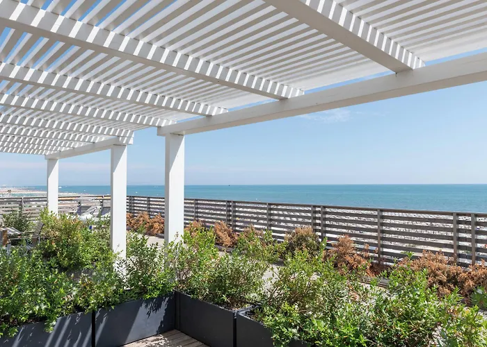 Kiss Beachfront Hotel & Restaurant Cervia
