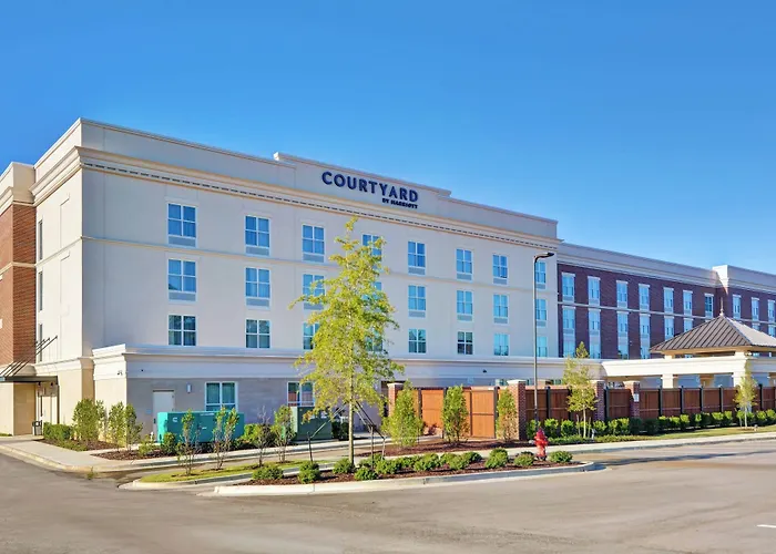 Courtyard By Marriott Jackson Madison