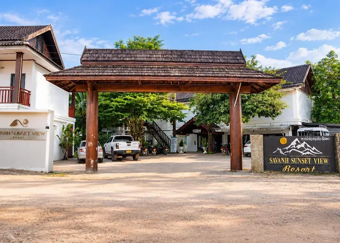 Vang Vieng Savanh Sunset View Resort