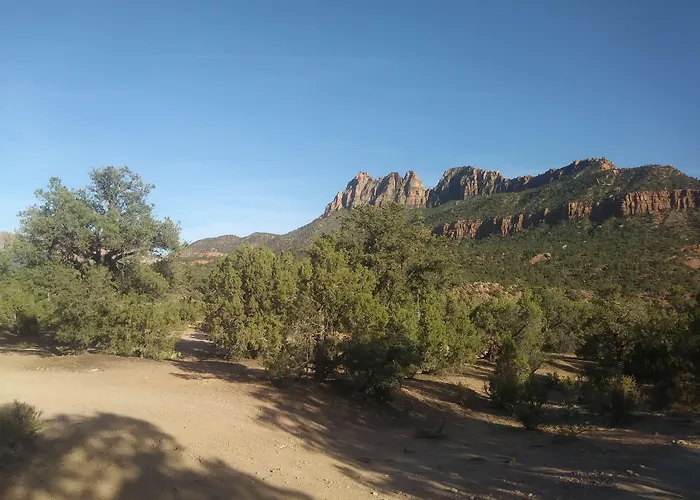 Zion'S Most Wanted Hotel
