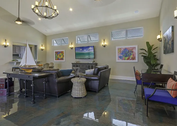 Cape Crossing Resort & Marina