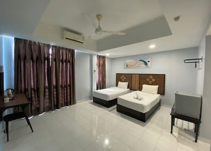 Leisure Cove Hotel And Apartments