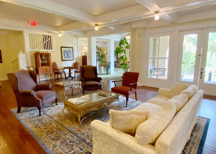Crystal Bay Historic Hotel