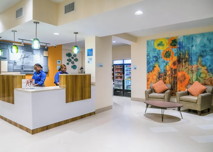 Holiday Inn Express & Suites Nassau By Ihg