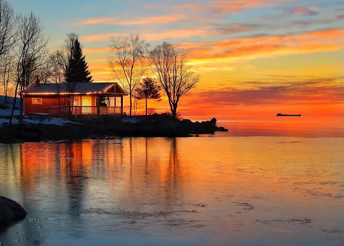 Cove Point Lodge