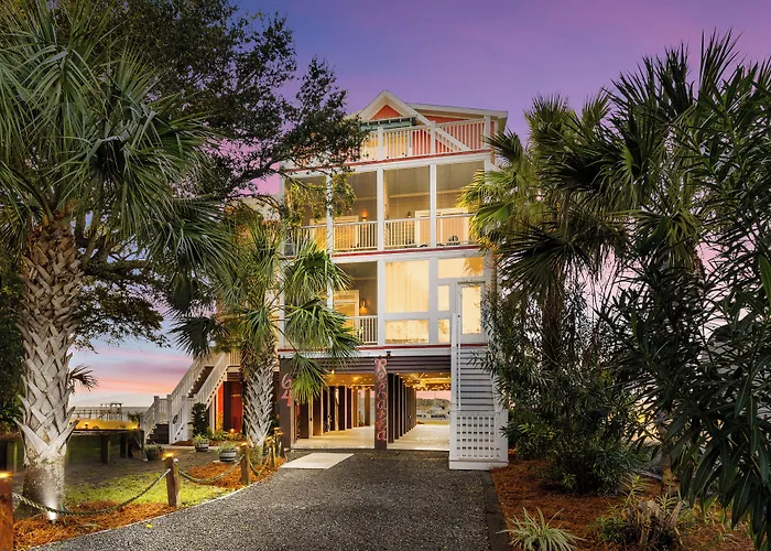 Regatta Inn - Adults Only
