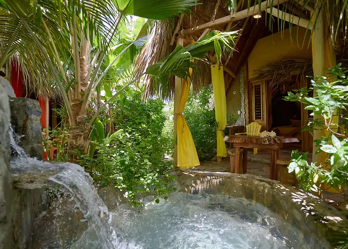 Chalet Tropical Hotel & Pool Bar Restaurant Las Galeras