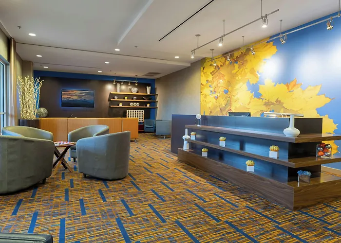 Courtyard By Marriott Asheville Airport