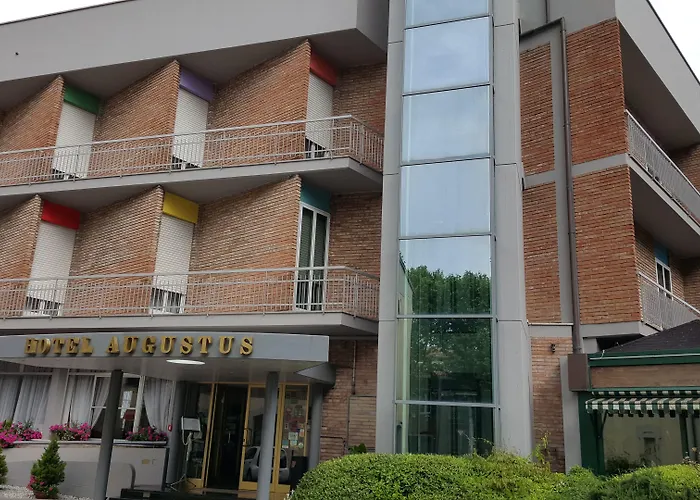 Hotel Augustus