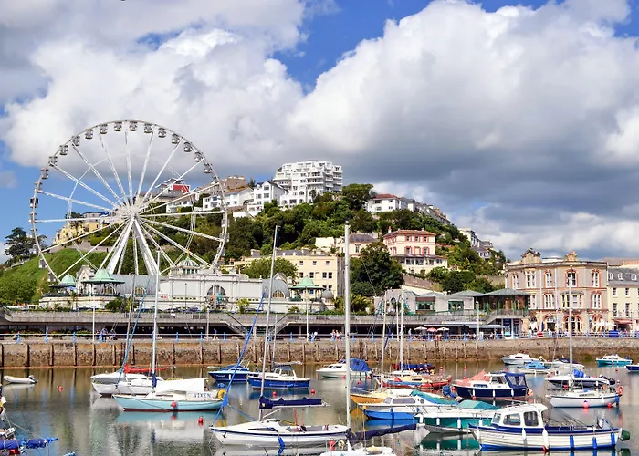 Tlh Victoria Hotel - Tlh Leisure, Entertainment And Spa Resort Torquay