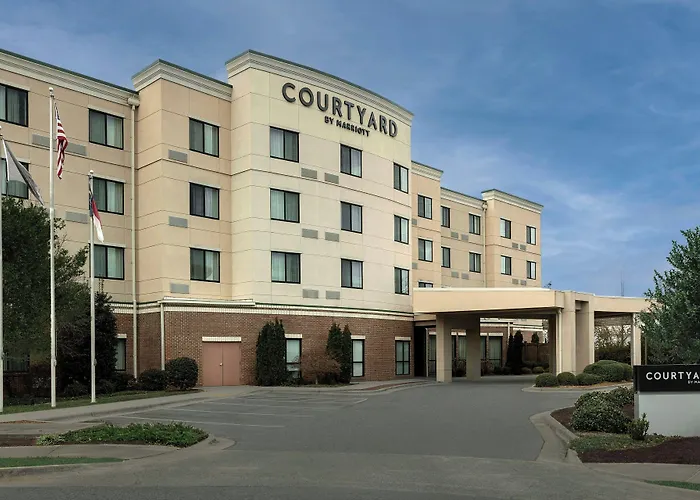 Courtyard By Marriott Salisbury