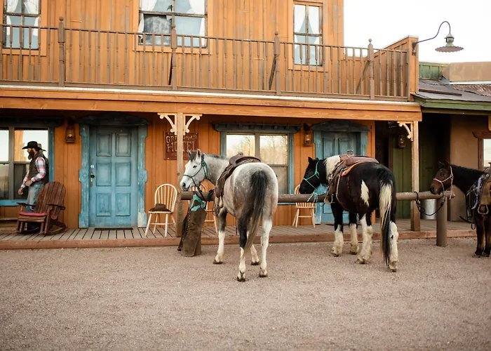 Tombstone Monument Guest Ranch