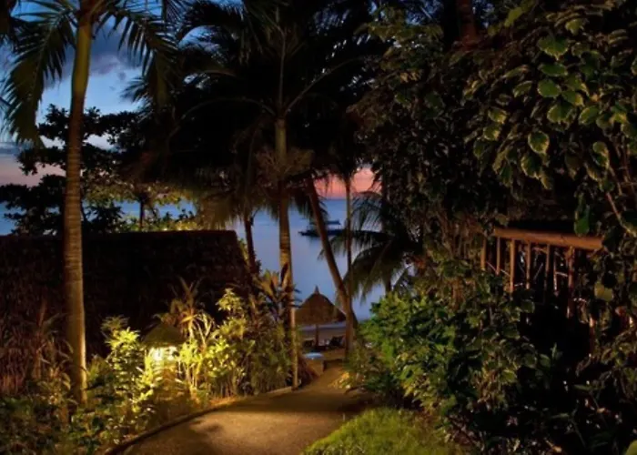 Easy Diving And Beach Resort