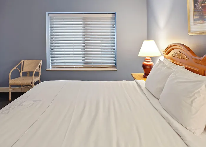 Waterside By Spinnaker Resorts
