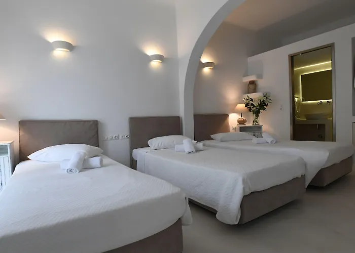 Vincenzo Family Rooms