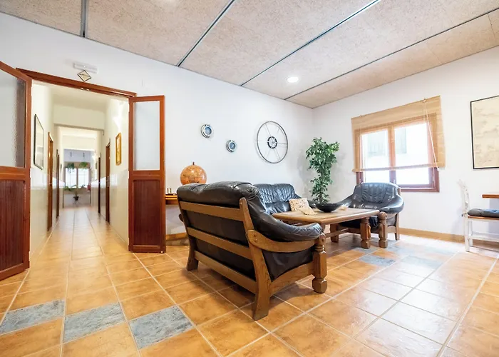 Hostal Doris - Adults Only