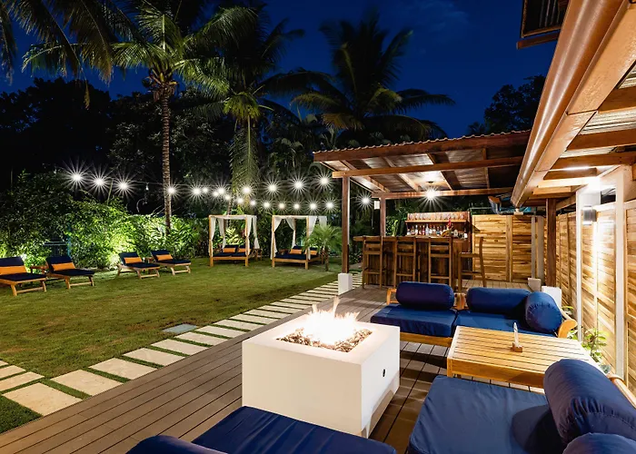 Cafe Playa Negra Hotel