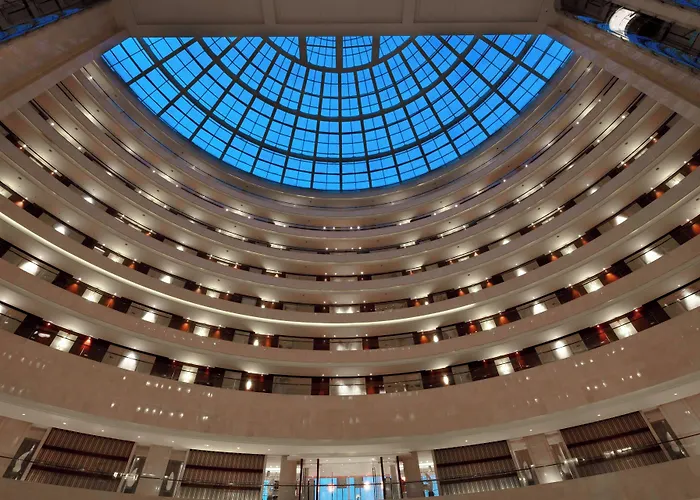 Renaissance Tianjin Lakeview Hotel