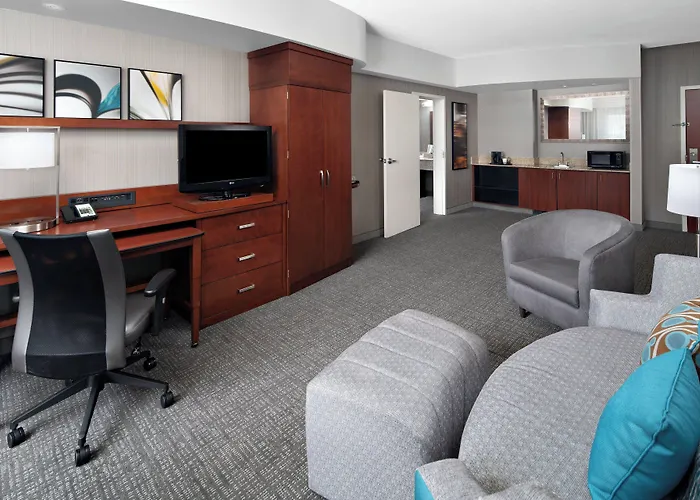 Courtyard By Marriott Raleigh North