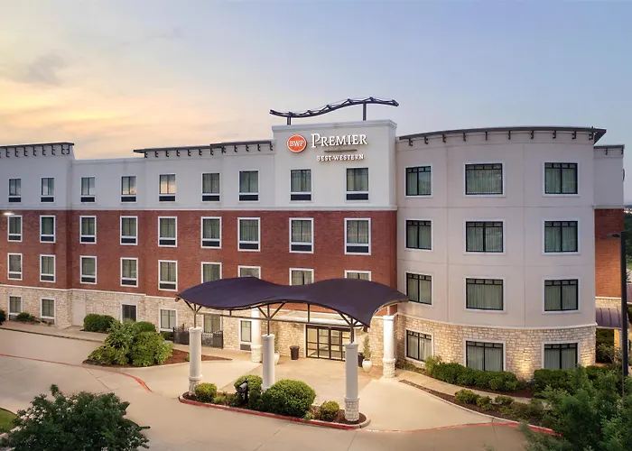 Best Western Premier Crown Chase Inn & Suites