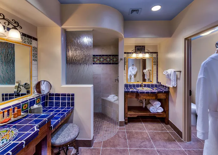 Hacienda Del Sol Guest Ranch Resort