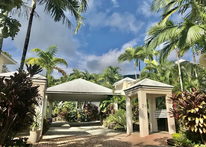 The Villas Palm Cove-Private Pool In Each Villa