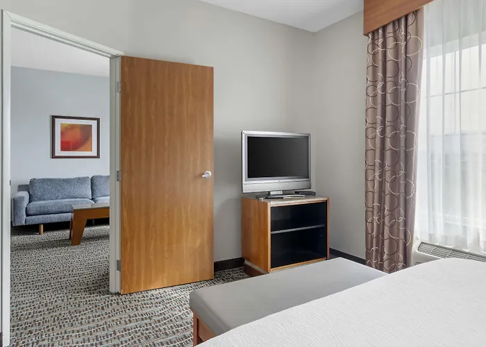 Best Western Plus Peppertree Inn At Omak